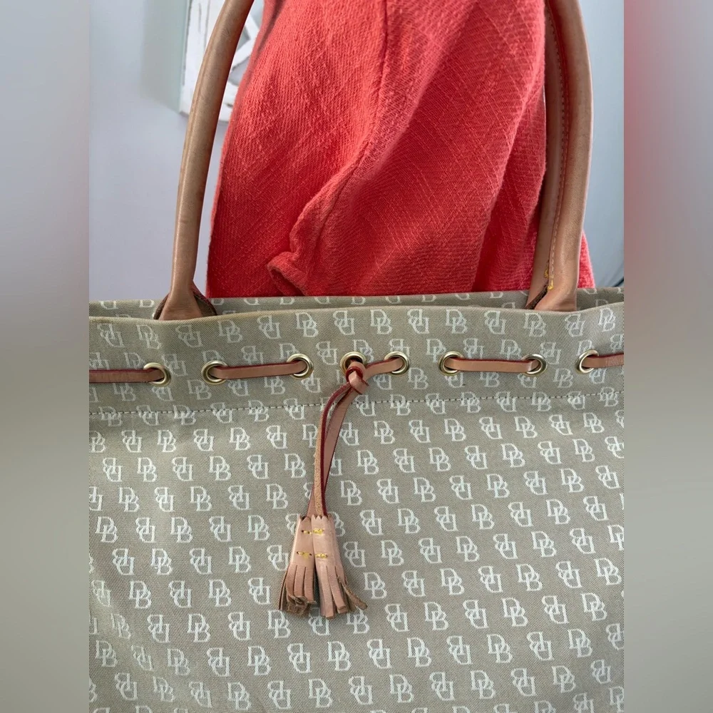 Dooney & Bourke Signature Canvas / Leather Satchel Tote In Tan
